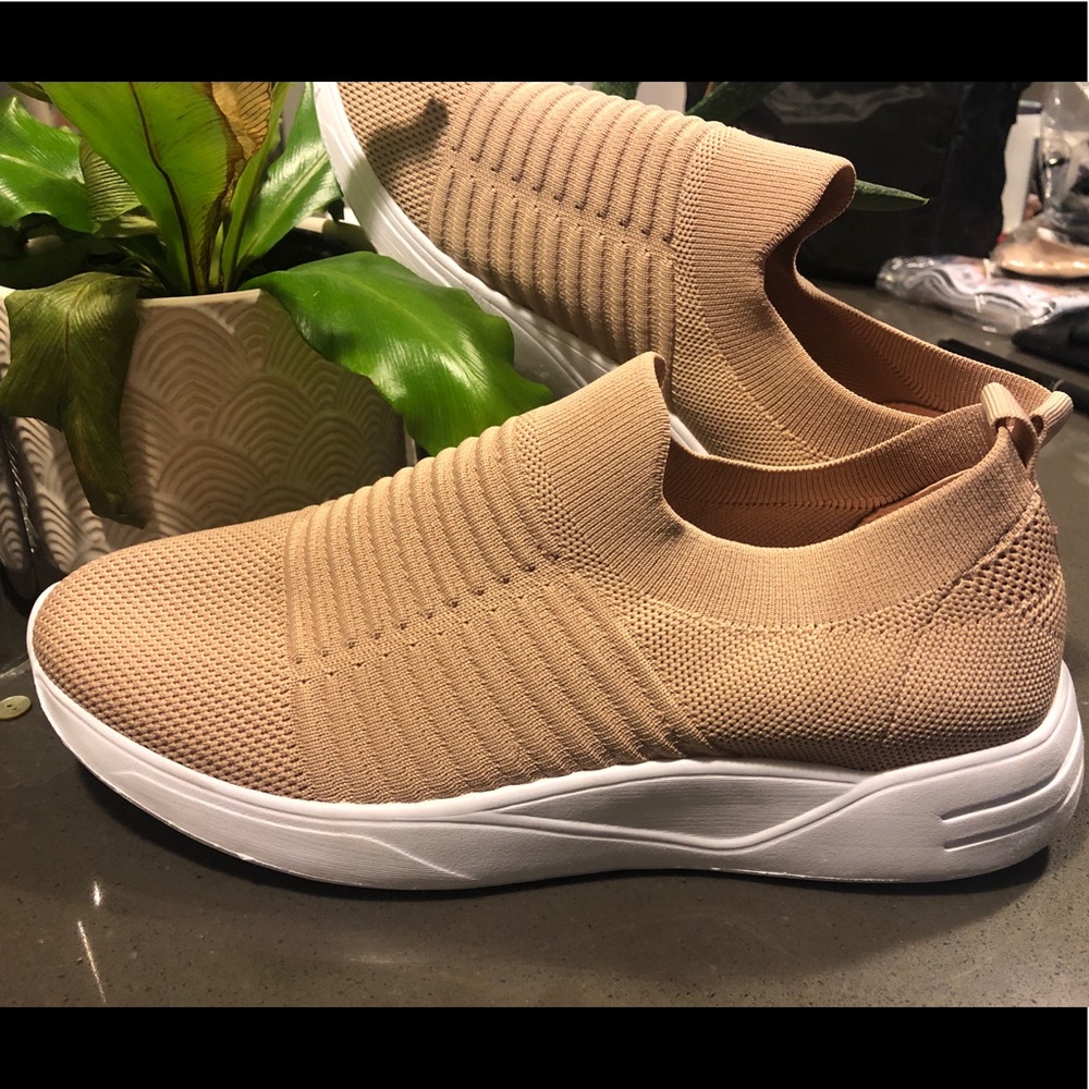 Steven Madden Slide on Mauve Women’s 8